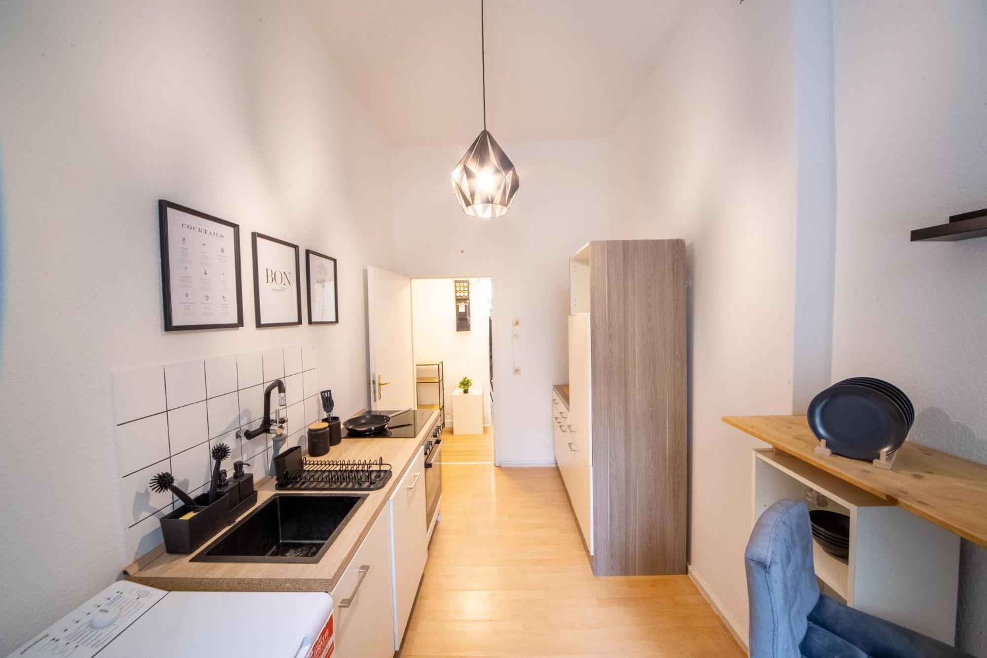 Massagesessel, King-Sized Bed, Billardtisch, 2 Couches Apartment Berlin Exterior foto